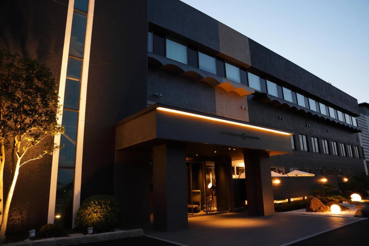 The Chelsea Breath Hotel Takamatsu Buitenkant foto